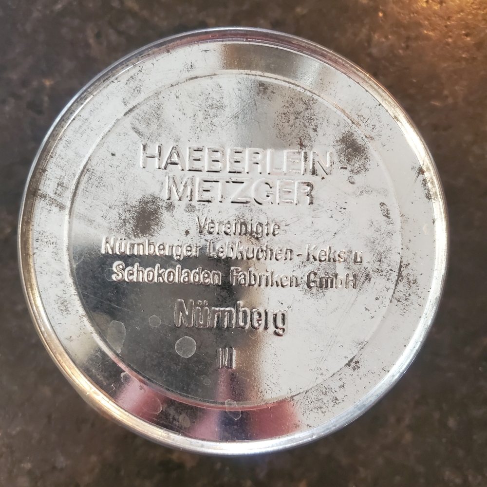 Vintage German Haeberlein Metzger almond & spiced cake tin - Picture 6 of 10